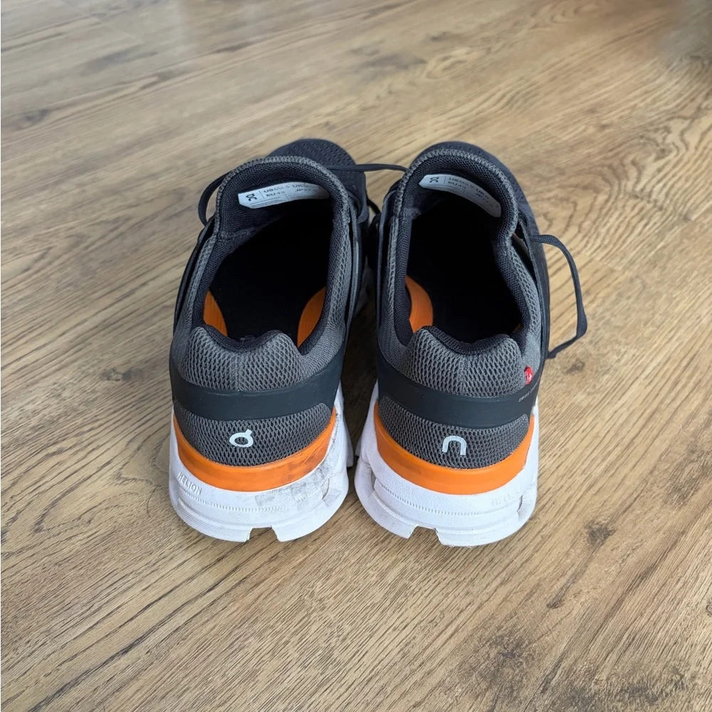 ON cloudswift running shoes grey size 9